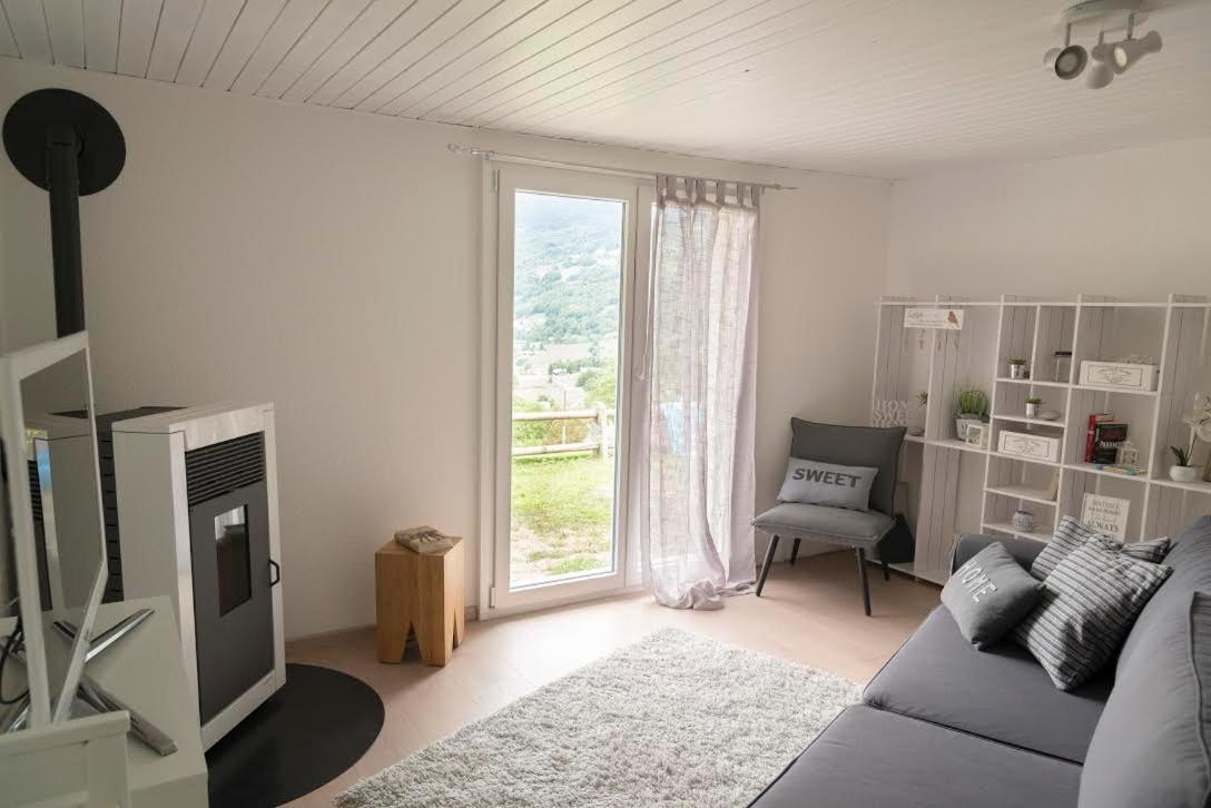 Modern Charme Studio In Chalet Villa Ponto Valentino Exterior photo